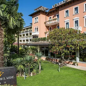 https://hotel-regina-adelaide.hotelinveneto.com